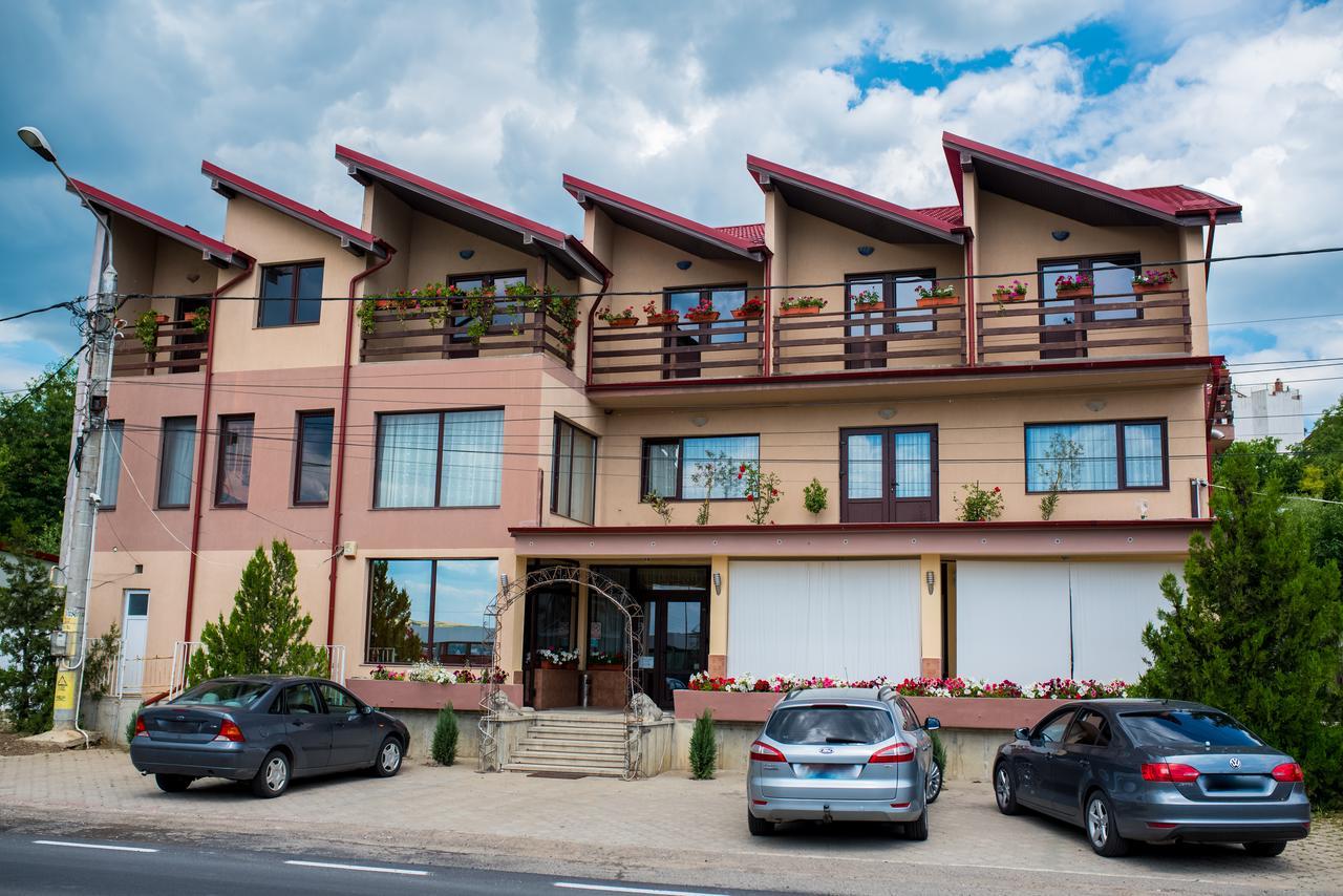 Motel Don Tomaso Vaslui Exterior foto